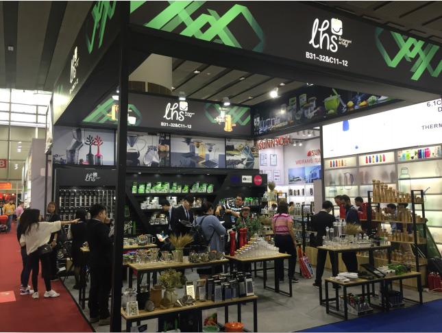 Verified China supplier - Guangzhou Living Hardware And Plastic Manufacturing Co., Ltd.