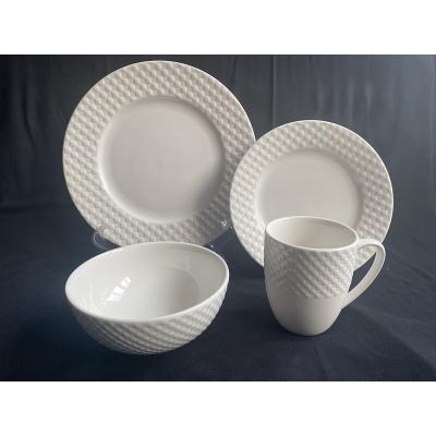 China Viable Custom Logo Hotel Dinnerware Set White Embossed Porcelain Ceramic Dinnerware Set White Dinner Sets for sale