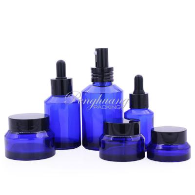 Chine 15ml - pot en verre en verre de crème de la bouteille 15g 30g 50g de bleu de cobalt 200ml à vendre