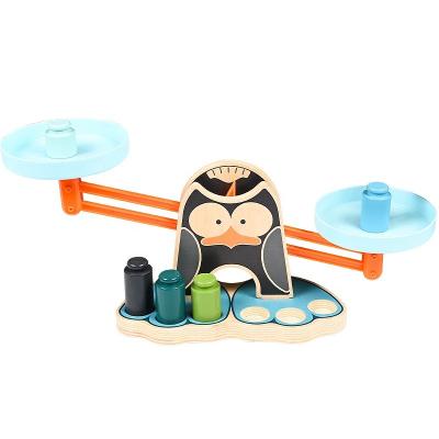 China New Wooden Children's Penguin's Playing Scales Play Symmetrical Balance Game Montessori Educational Toy for sale