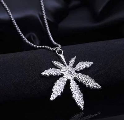 China FASHIONABLE Hip-Hop Mens Maple Leaf Charm Necklace Stainless Steel Chain Chain Necklace for sale