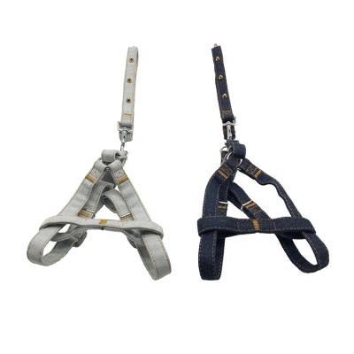 China 2021 Viable New Fashion Adjustable Jean Dog Harness With Rivet Leash for sale