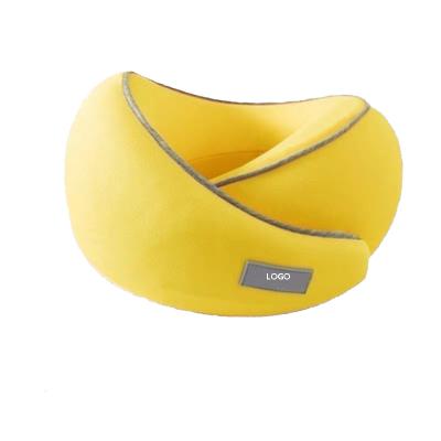 China Anti-Static Custom Bright Color Slow Rebound Memory Foam Rollable Youthful Prime C Shape U Shape Travel Neck Pillow With Piping for sale