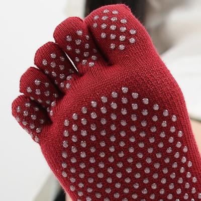 China Five Quality Women's Breathable Toe Yoga Socks Strong Wrapping Fitness Socks Grip Finger Toe Socks for sale