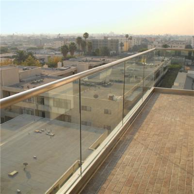 China Modern Glass Balustrade Hardware Frameless Glass Fence Glasses Fence Stainless Steel Balcony Glass Balustrade for sale