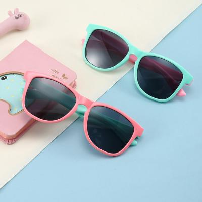 China 2021 New Child Anti UV400 Silicone Polarized Sunglasses Fashion Anti Child UV400 Sunglasses Wholesale for sale