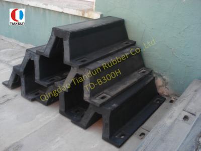 China 300H Arch Marine Rubber Fender Protecting Shipboard , SGS Certificate for sale