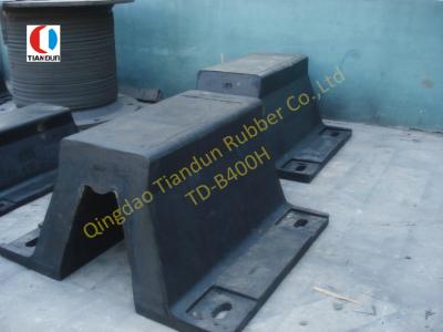 China Industrial Large Vessel Moulded Rubber Dock Fender Trelleborg V Type for sale