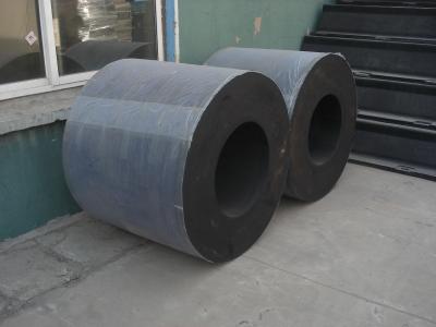 China Durable Vulcanized Cylindrical Rubber Fender Black For Marine for sale