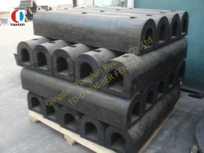 China Black Super D Shaped Rubber Bumper 300H x 900L For Dock / Berth for sale