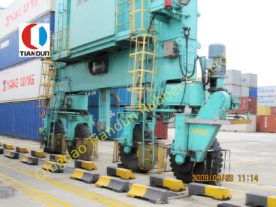 Cina Alto carico 42PR Tiro industriale, carrello elevatore Tiro del porto OTR/di RTG 800Kpa in vendita