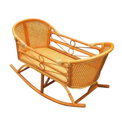 China Modern Baby Hutch Rattan Baby Crib Bedroom Crib Rocking Home Crib for sale