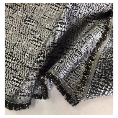 China 100% Polyester Metallic Jacquard Brocade Fabric in Plaid Style from Ready to Ship for sale