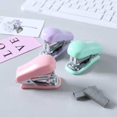 China Convenient manufacturers supply directly from no. 12 Stapler The Multifunctional And Convenient 3 Staplers Lightening The Labor Of Macaroon Color for sale