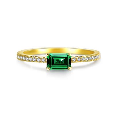 China FASHIONABLE Good Quality Green Gems Lightly Stone 925 Silver Ring For Women Emerald Rings for sale