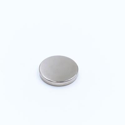 China Industrial Magnet N42 Nedfeb Magnet D20x3mm Disc Shape Super Strong Permanent Magnets for sale