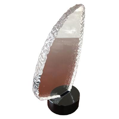 China Crystal glass processing new Yangzhou crystal trophy for American guests for sale