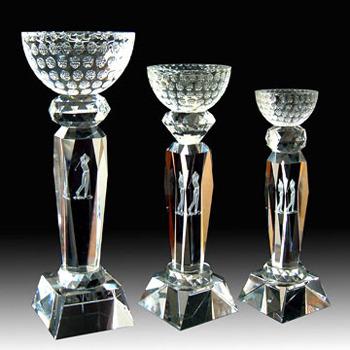 China Crystal glass processing Golf crystal glass trophy with trapezoid base 3d laser logo for Tournament trophies for sale