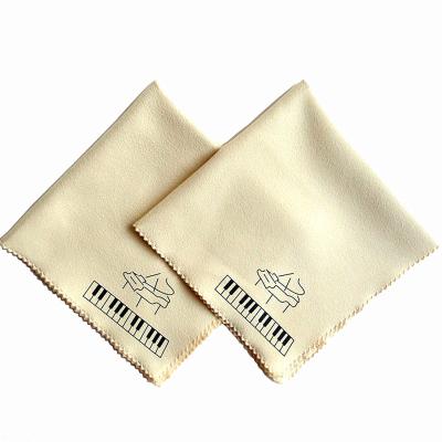 China Polyester Microfiber Cloth Anti-static Promotional Cleaning Cloth / Wiper For Musical Instrument for sale