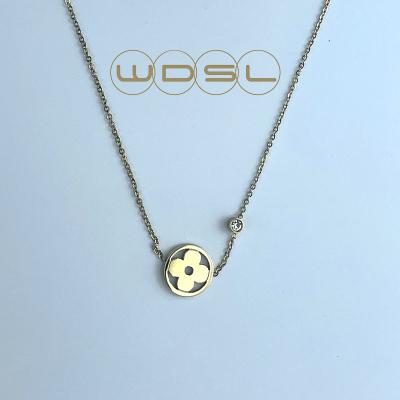 China Wholesale 18K Stainless Steel Matte Grass Charm Hypoallergenic Gold Plated Lucky Chain Necklace Happy Four Leaf Grass Pendant Necklace for sale