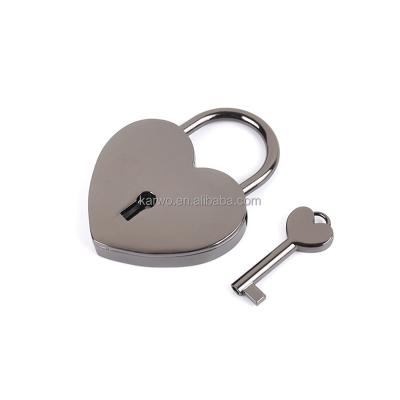 China Wholesale High Quality Various Color Padlock Love Heart Shaped Door Lock With Key For Strap Valentine's Day Gift for sale