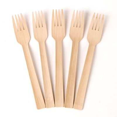 China Wholesale Bamboo 17cm Disposable Utensils Takeout Food Tableware Eco-Friendly Stocked Portable Biodegradable Wooden Fork Customizable for sale