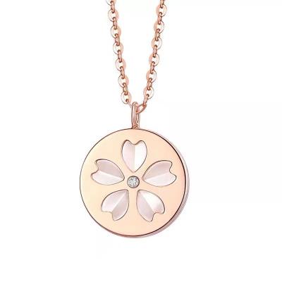 China 2021 Hiphop Fashion Jewelry Necklace Pendant Rose Gold Flower Design Best For Gift And Wedding Chain Women Love In Stock Hot Sale for sale