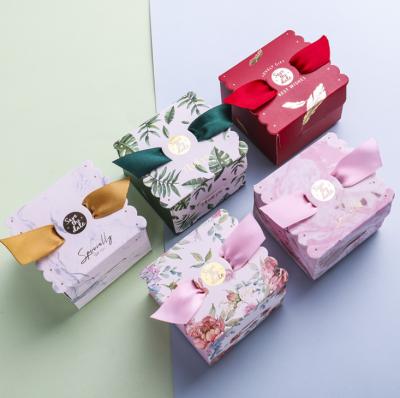 China Recycled Colored Gift Box Children's Day Birthday Materials Christmas Gift Candy Box With Hand Paper Box For Snack for sale