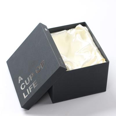 China High Grade Materials Recycled Gift Box Baby Clothes Candy Gift Box Cup Gift Box Square for sale