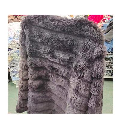 China Old second hand clothing international clothes used clothes dresses clothes cotton second hand women used bales mixed used clothing for sale