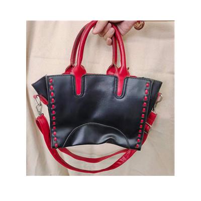 China Good quality Guangzhou international mix of second hand handbags used bags ladies handbag school bag mix in bales for sale for sale