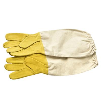 China Economic Bee Farm Sheepskin Beekeeping Gloves Leather And Canvas Safety Gloves Against Bees for sale