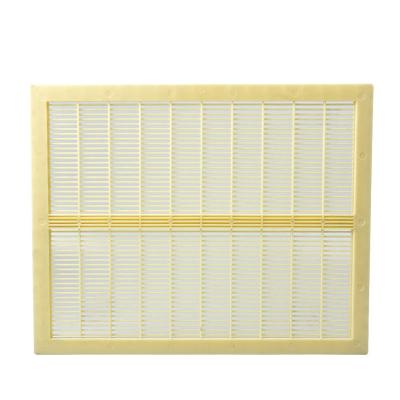 China Plastic Excluder Farms Beekeeping Beekeeping Trapping Tool Equipment Langstroth Hive With Plastic Frame for sale