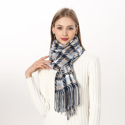 China New elegant soft polyester plaid winter juggling scarf for women with tassel wholesale for sale