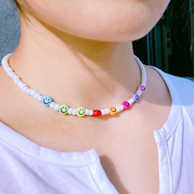 China Custom Bohemia Bohemia Beaded Jewelry Women White Pearl Smile Face Necklace Necklace Colorful Happy Face Beads Choker Chain Necklace for sale