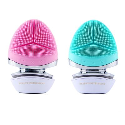 China Multifunctional Rechargeable Face Wash Brush Anti-puffiness Silicone Electronic Facial Cleansing Brush for sale