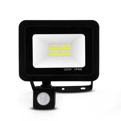 China Outdoor Waterproof Garden 20W LED PIR Motion Sensor Floodlight Flood Lamp Flood Light for sale