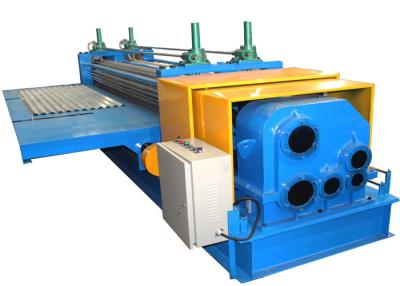 China Ondulado Shutter Door Roll Forming Machine For Zinc Aluminium 0.12-0.4MM Thickness for sale