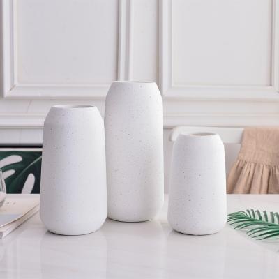 China Art Decor 2021 new style simple white porcelain ceramic flower vases for home decor for sale