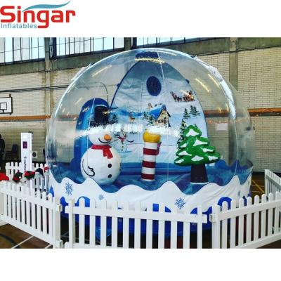 China Inflatable Snow Globe House PVC Bounce Bouny Castle for sale