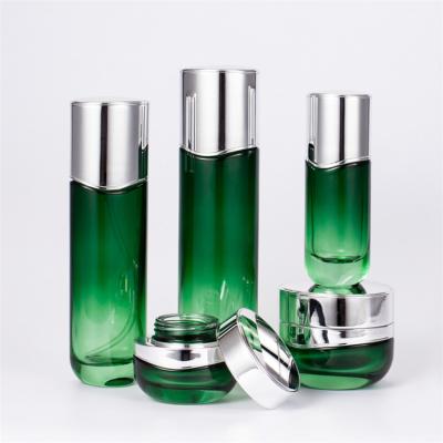 China Custom Emerald Color 30g 50g 40ml 100ml 120ml Personal Care Skin Care Packaging Bottle Glass Cosmetic Bottle for sale