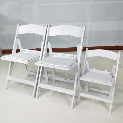 China Customization Modern Wholesale Mall Outdoor Hall Garden Furniture Wedding Plastic Folding Chair For Event for sale