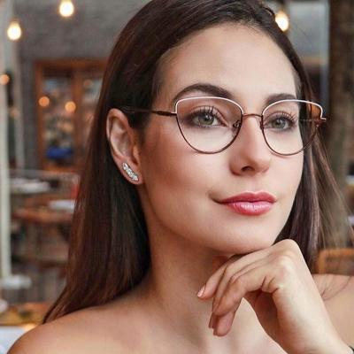 Cina WomenGlasses F95553 Stylish Metal Cat Eyeglasses Light Blue Productive Reading Glasses Eye Glass Frames Bluelight Blocking Filter Glasses in vendita