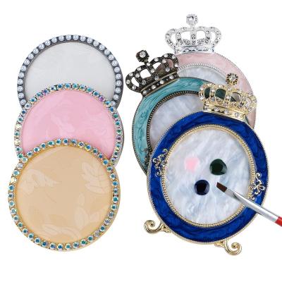 China Photo Props for Nail Art Display Board Polish Gel Retro Nail Art Crown Retro Round Nail Photo Props Paint Palette Nail Plate Nail Appearance Tools for sale