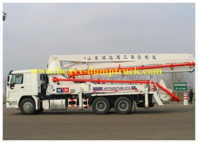 China SINOTRUK HOWO 37m concrete pompvrachtwagen met 125 het voeden van M3/h 1370mm hoogte Te koop