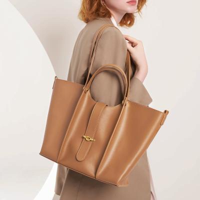 China Other 2022 New Spot Female Tote Bag Large Capacity Autumn Winter Leather Bag Simple One-shoulderDesigner Famous Brands Luxury Bag for sale