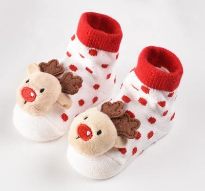 China Custom Organic Winter Baby Cotton Cute Newborn Baby Antibacterial Bumps Factory With Handles Designer Toy Anti Slip Rattle Baby Bumps Manufacturer for sale