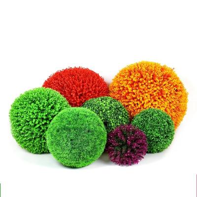 China Vivid Hot Sale Indoor Outdoor Eucalyptus Plant Artificial Grass Balls Wall Hanging Decoration for sale