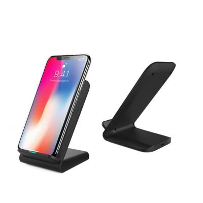 China New Style 2021 Smart Phone 10W Qi Standard Cell Phone Wireless Charger Fast Charging Stand For Tablet for sale