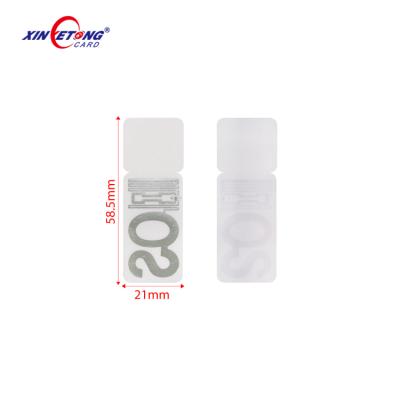 China Waterproof / anti liquid tube 860-960mhz UHF rfid waterproof label / sticker for medical and retail project for sale